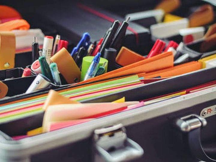 BECAS DE MATERIAL ESCOLAR Y COMEDOR PARA O CURSO 22-23